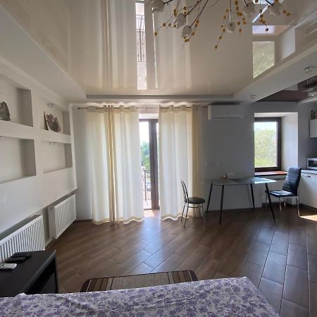 1-Room Studio Center Tsjerkasij Eksteriør bilde