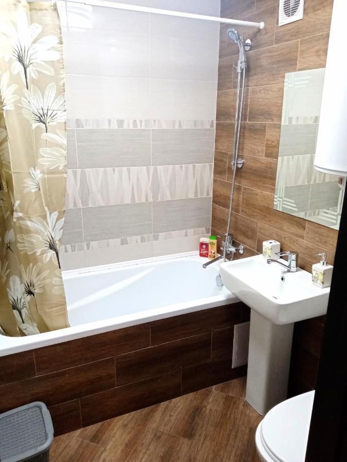 1-Room Studio Center Tsjerkasij Eksteriør bilde